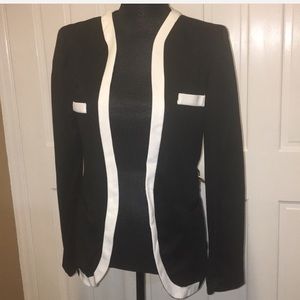 ⚡️Boss Lady Black & White Jacket ⚡️